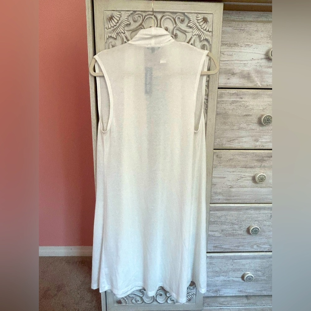 SOLD ****soft long white sleeveless duster boho layering piece cardigan pockets - Picture 2 of 5